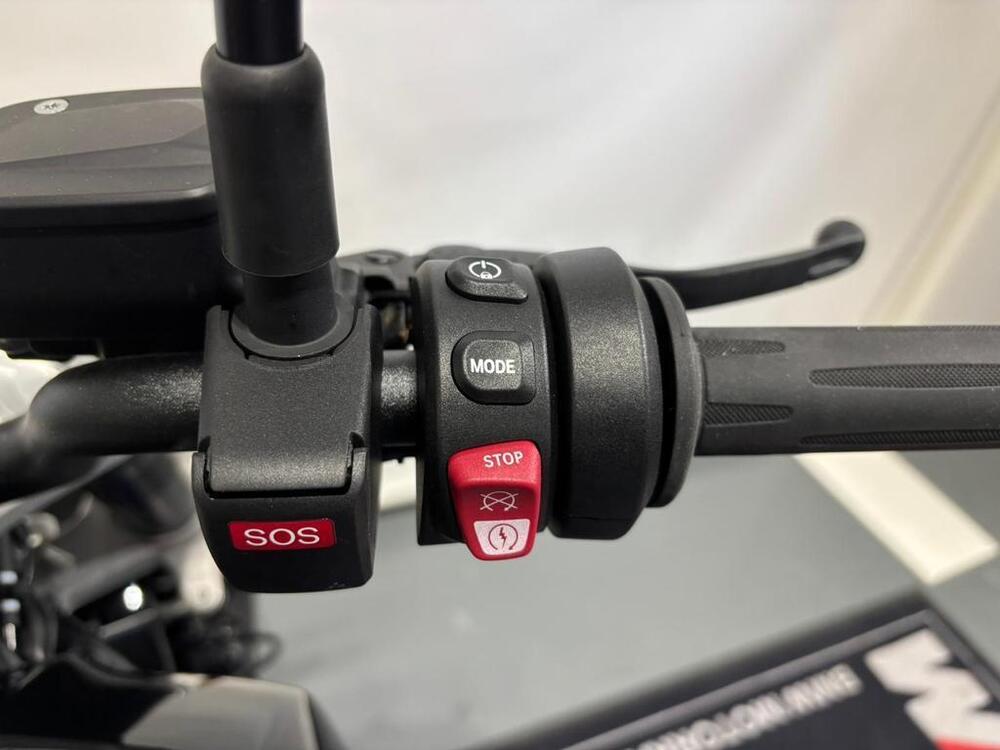 Bmw R 12 (2024 - 26) (8)