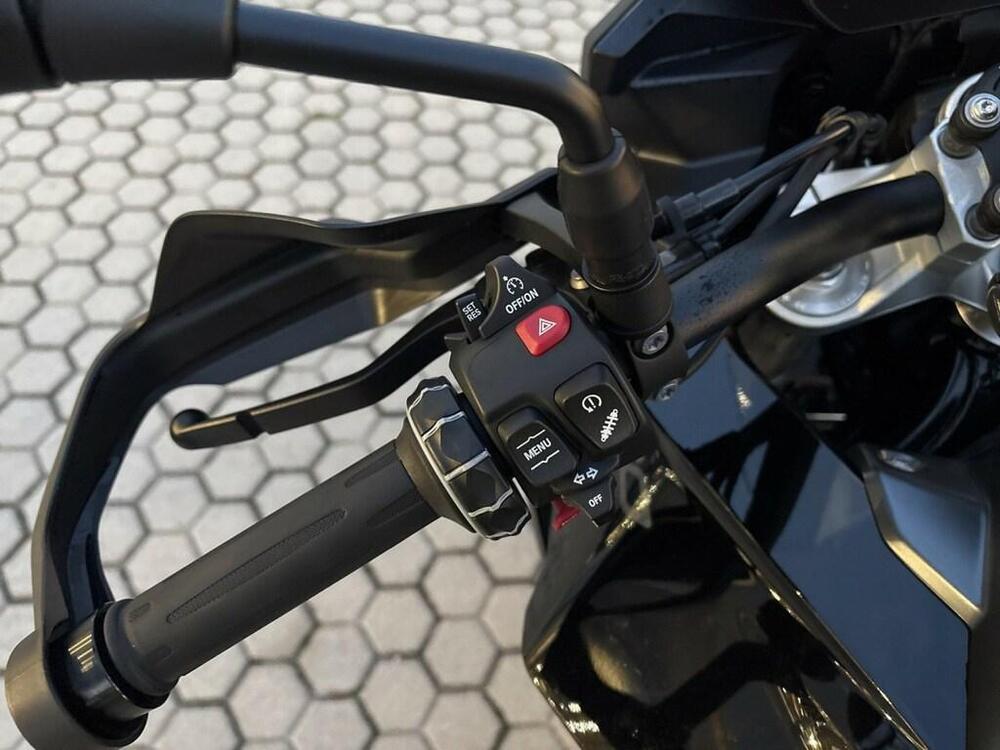 Bmw F 900 XR (2025 - 26) (13)