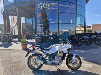 Moto Guzzi V100 Mandello (2022 - 24) usata