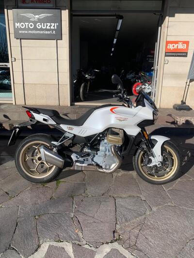 Moto Guzzi V100 Mandello (2022 - 24) usata