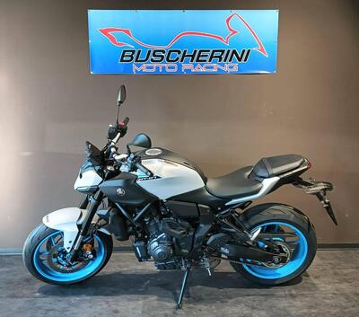 Yamaha MT-07 Y-AMT (2025) usata