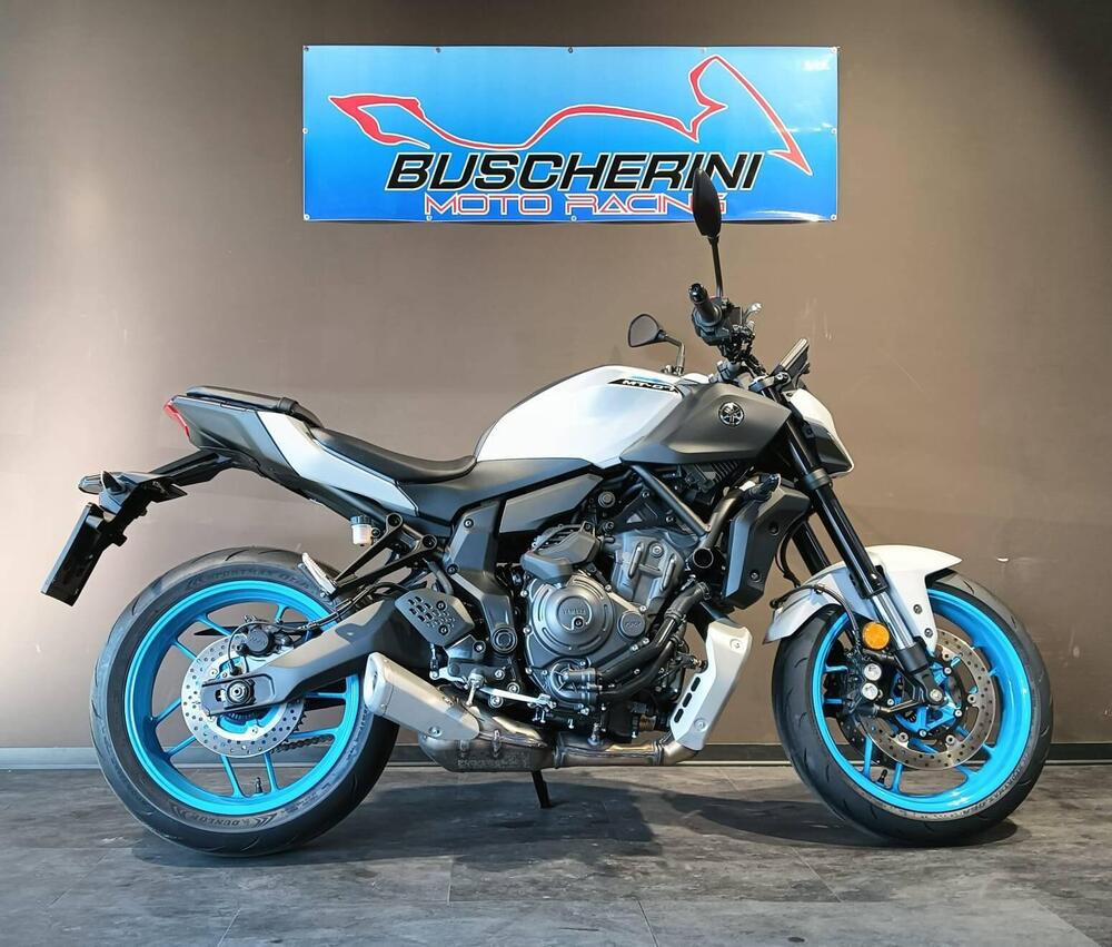 Yamaha MT-07 Y-AMT (2025 - 26) (7)