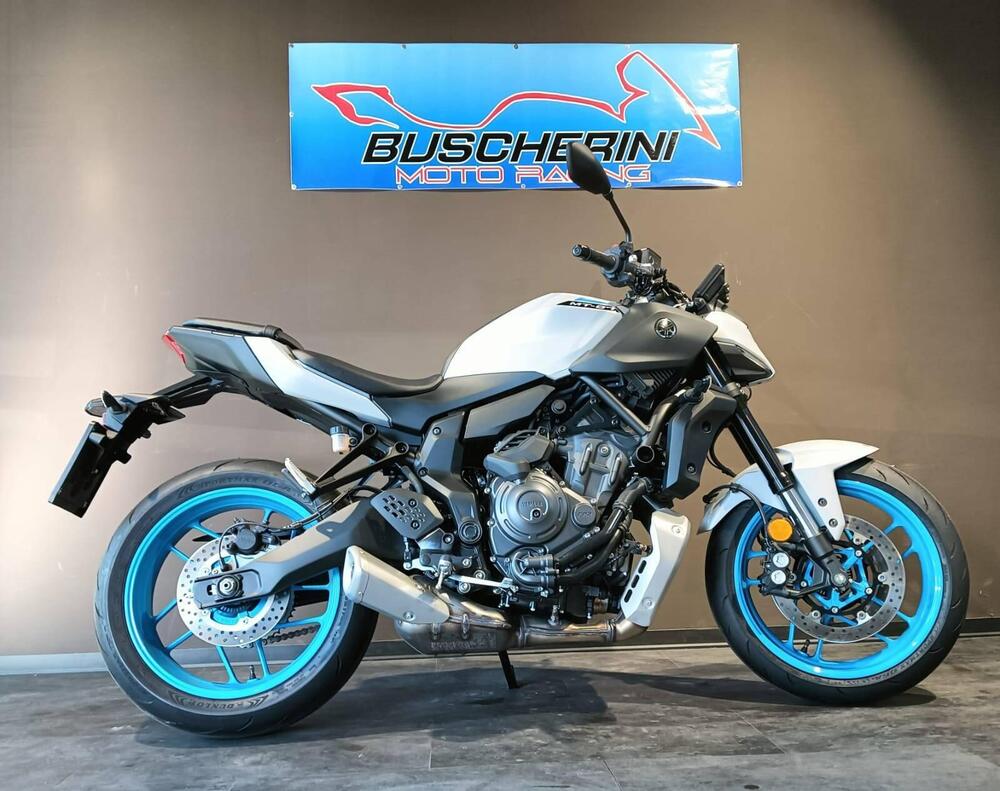 Yamaha MT-07 Y-AMT (2025 - 26) (12)