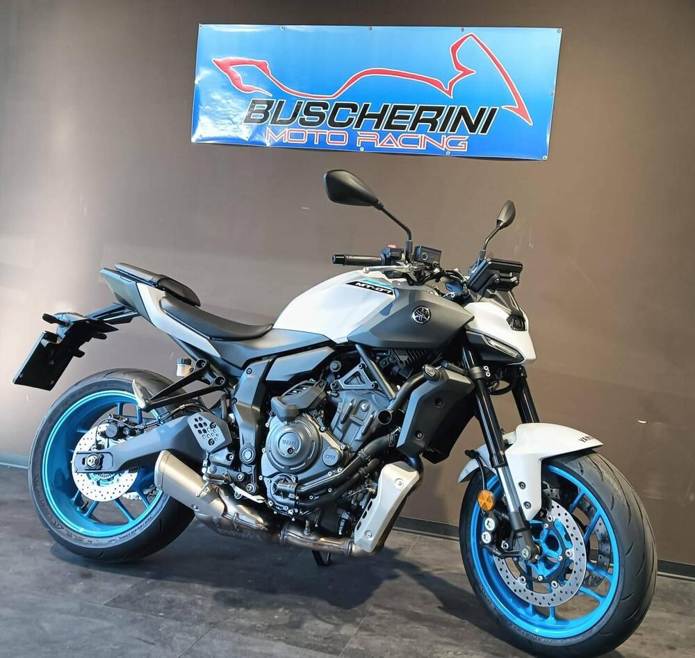 Yamaha MT-07 Y-AMT (2025 - 26) (13)