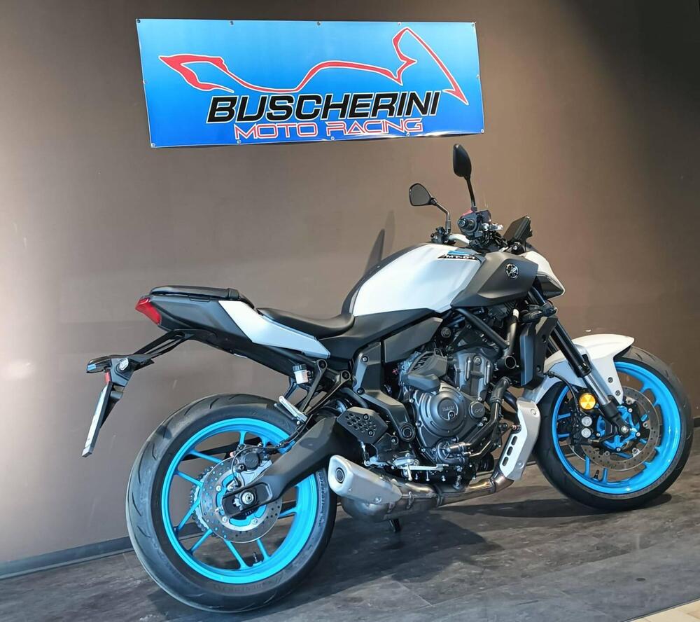 Yamaha MT-07 Y-AMT (2025 - 26) (16)