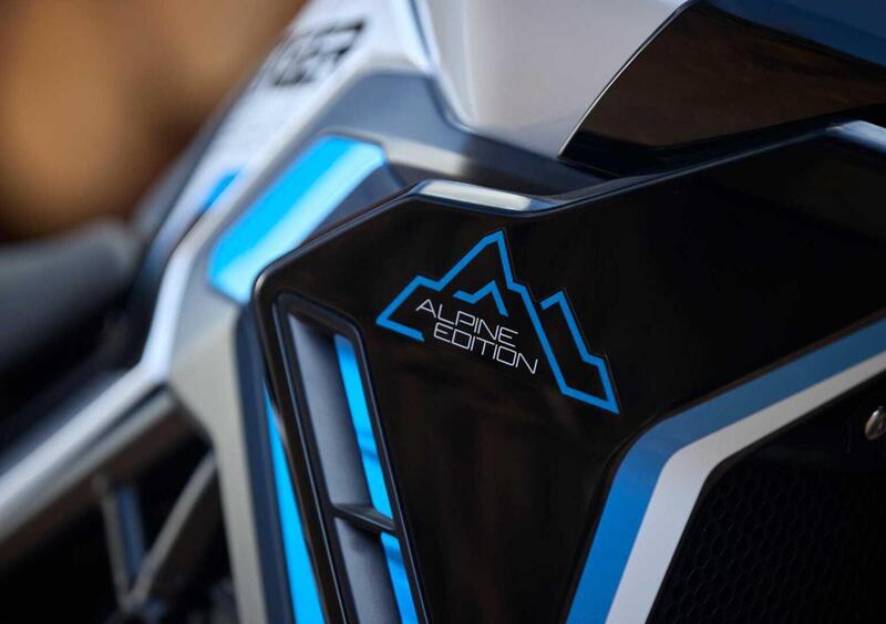 Triumph Tiger 900 Tiger 900 Alpine Special Edition (2026) (10)