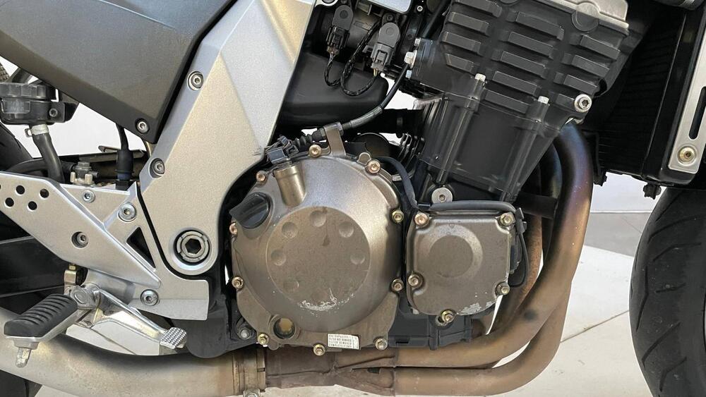 Kawasaki Z 750 S (7)