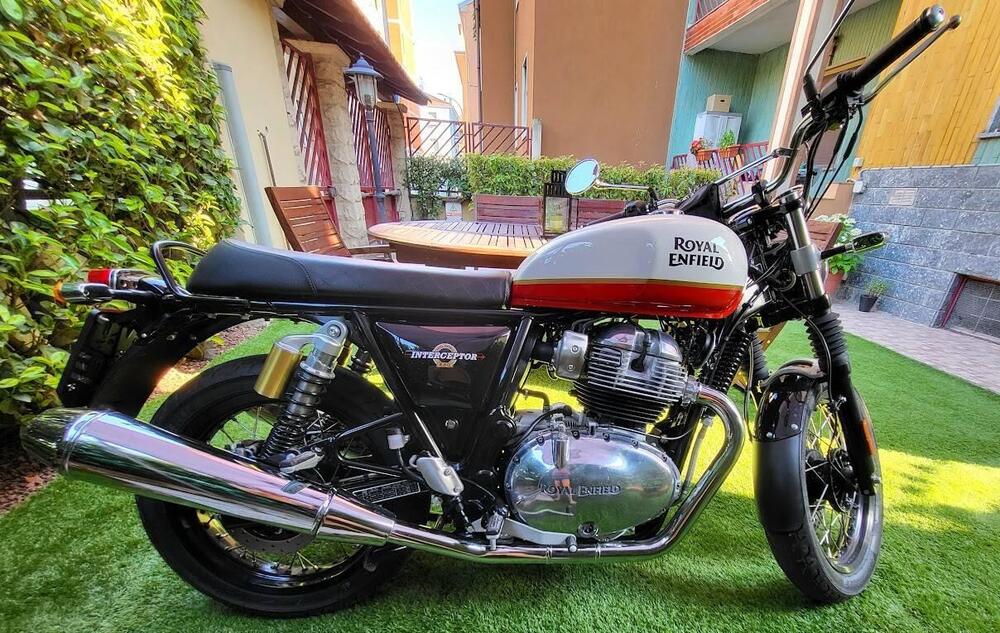 Royal Enfield Interceptor 650 (2021 - 26) (3)