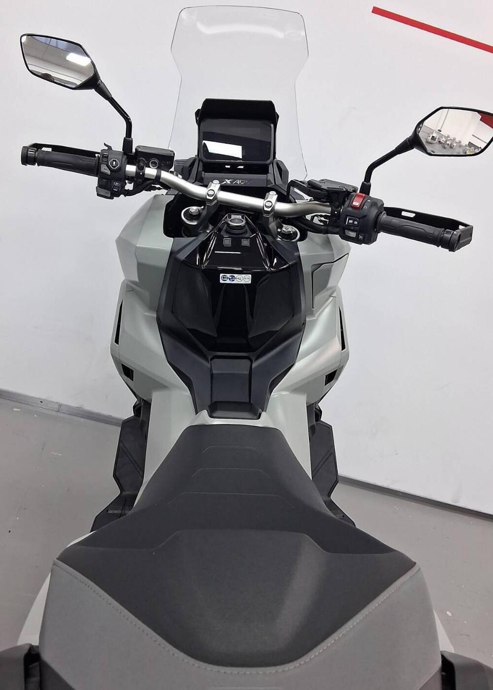 Honda X-ADV 750 (2025 - 26) (4)