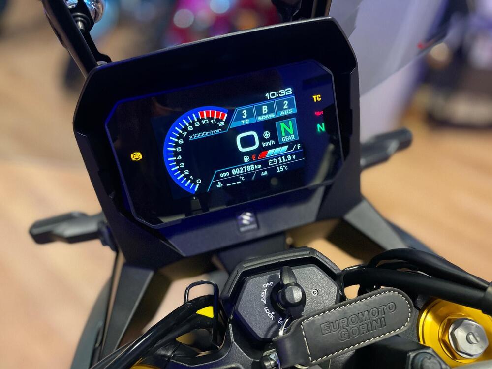 Suzuki V-Strom 800DE (2025 - 26) (12)