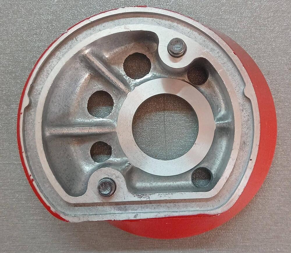 15410MG7010 Base Filtro olio XLV750 Honda