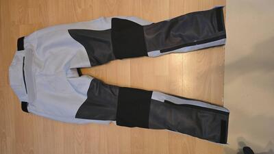 Pantaloni taglia S Befast