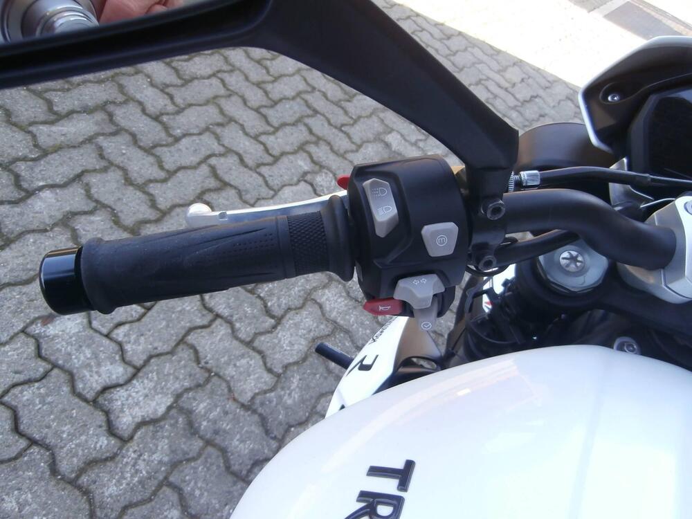 Triumph Street Triple R (2017 - 20) (13)