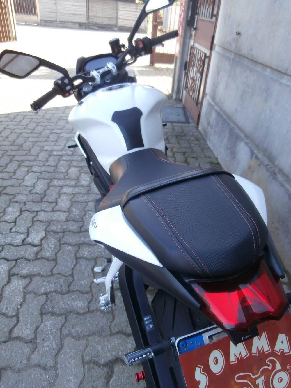 Triumph Street Triple R (2017 - 20) (10)