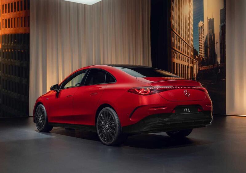 Mercedes-Benz CLA (2025-->>) (4)