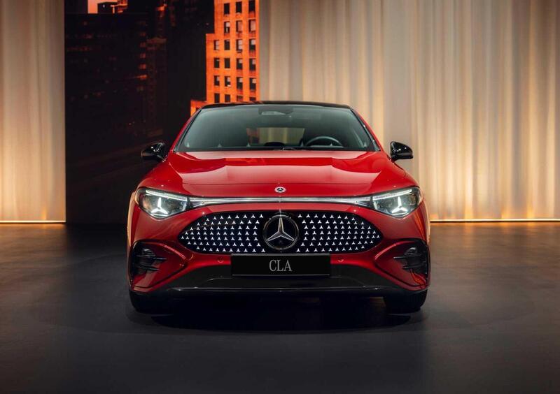 Mercedes-Benz CLA (2025-->>) (6)