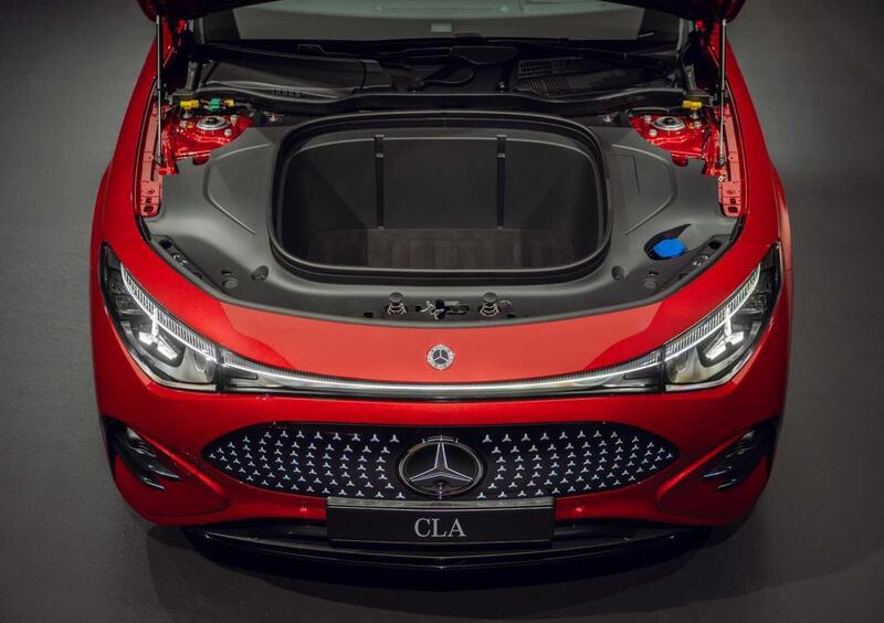 Mercedes-Benz CLA (2025-->>) (12)