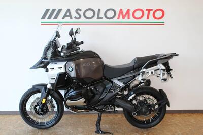 Bmw R 1300 GS Adventure Triple Black (2025) usata