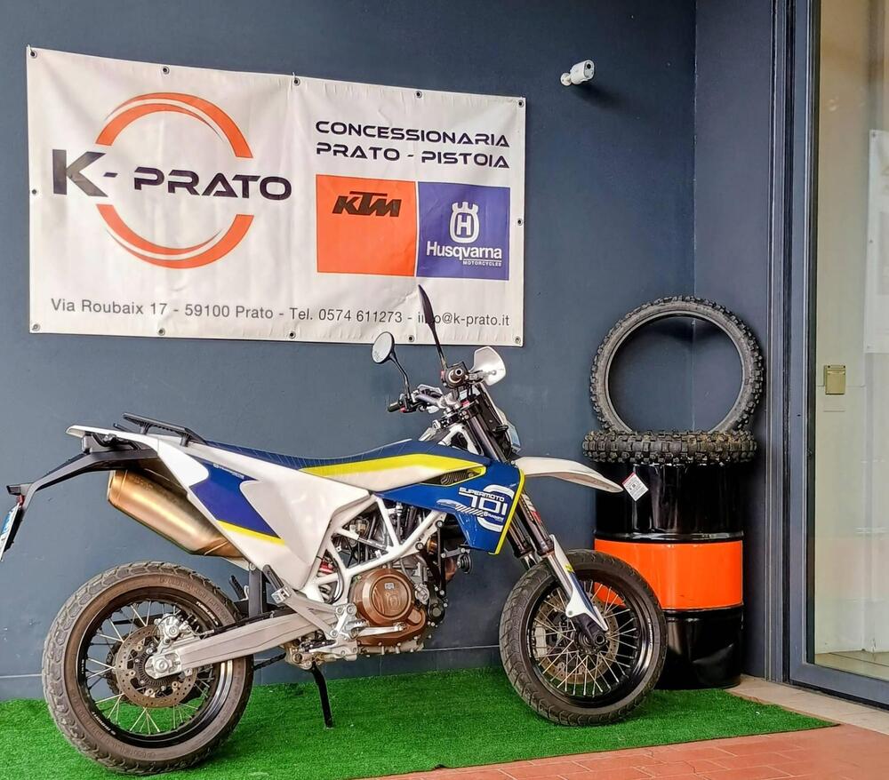 Husqvarna 701 Supermoto (2016) (5)
