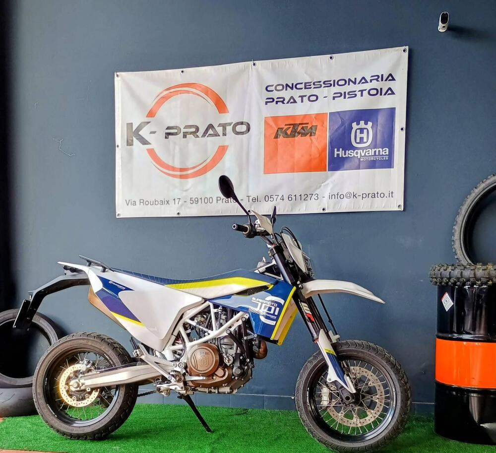 Husqvarna 701 Supermoto (2016) (6)