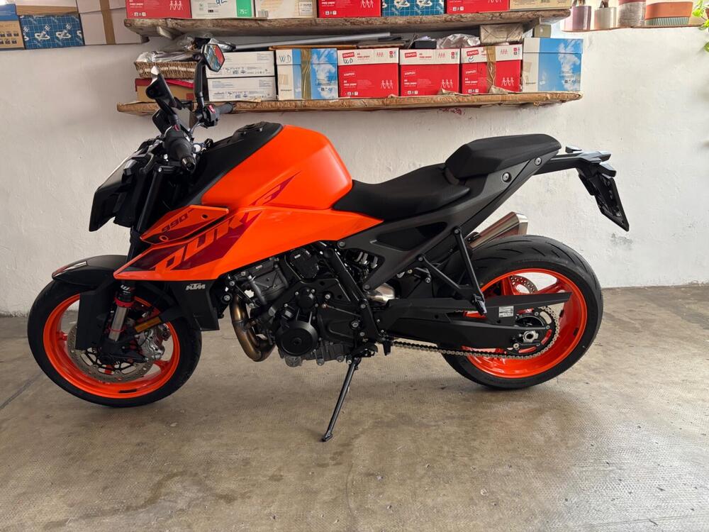 KTM 990 Duke (2024 - 26) (2)