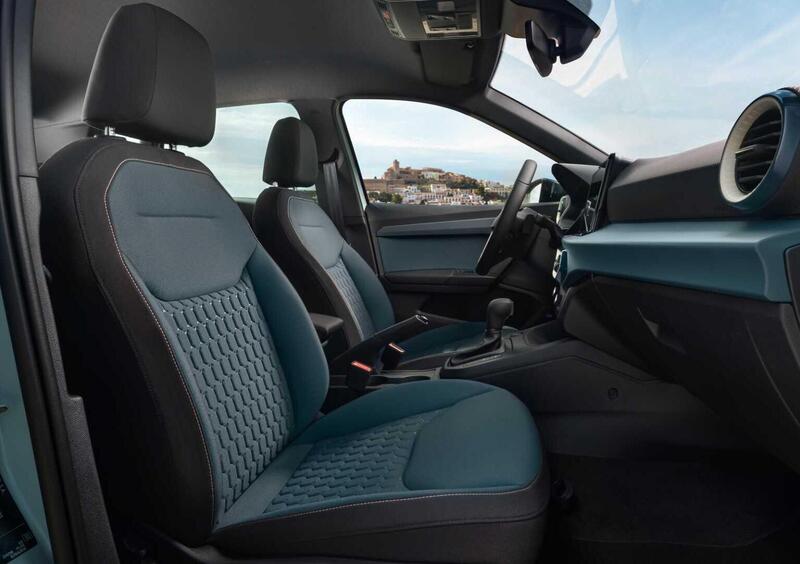SEAT Arona (14)