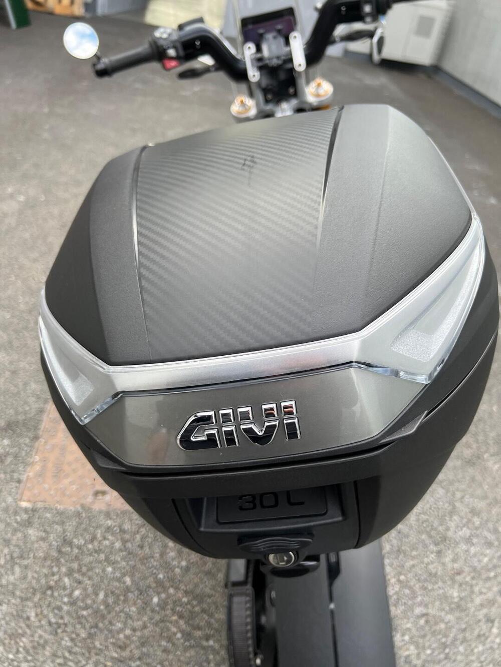 Bmw CE 02 (2024 - 26) (9)