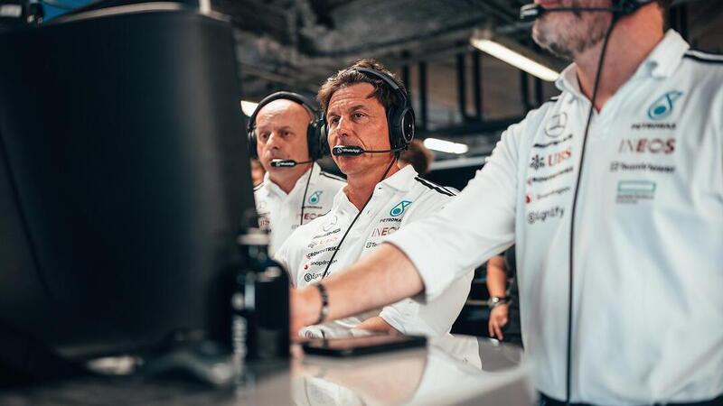 Formula 1, Mercedes in vendita? La mossa segreta da 300 milioni di Wolff che scuote il team