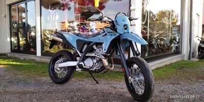 Suzuki DR-Z4SM (2025) nuova