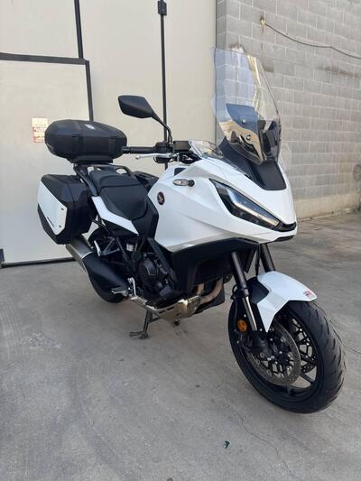 Honda NT 1100 (2025) usata