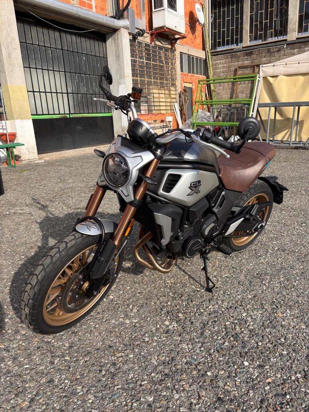 CFMOTO 700CL-X Heritage (2021 - 26) (2)