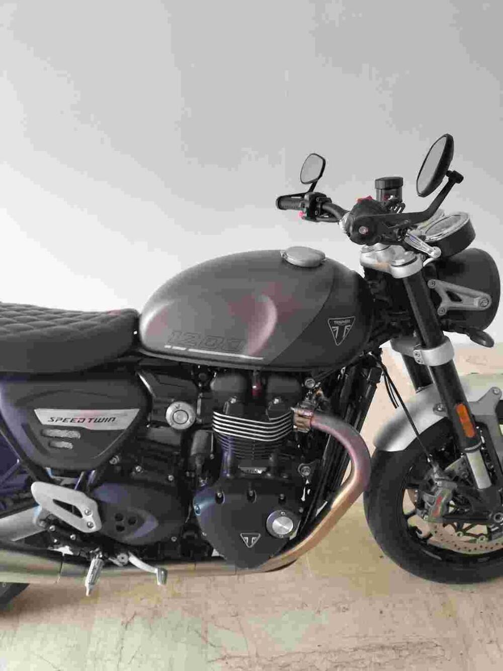 Triumph Speed Twin 1200 (2021 - 24) (9)