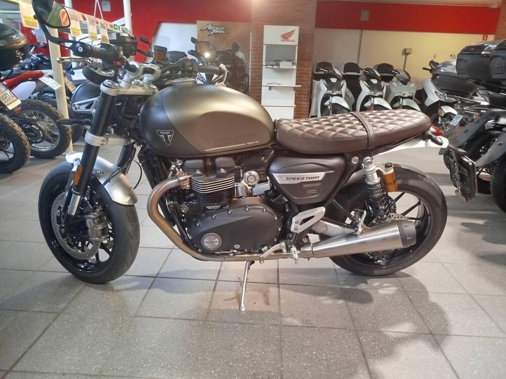 Triumph Speed Twin 1200 (2021 - 24) (2)