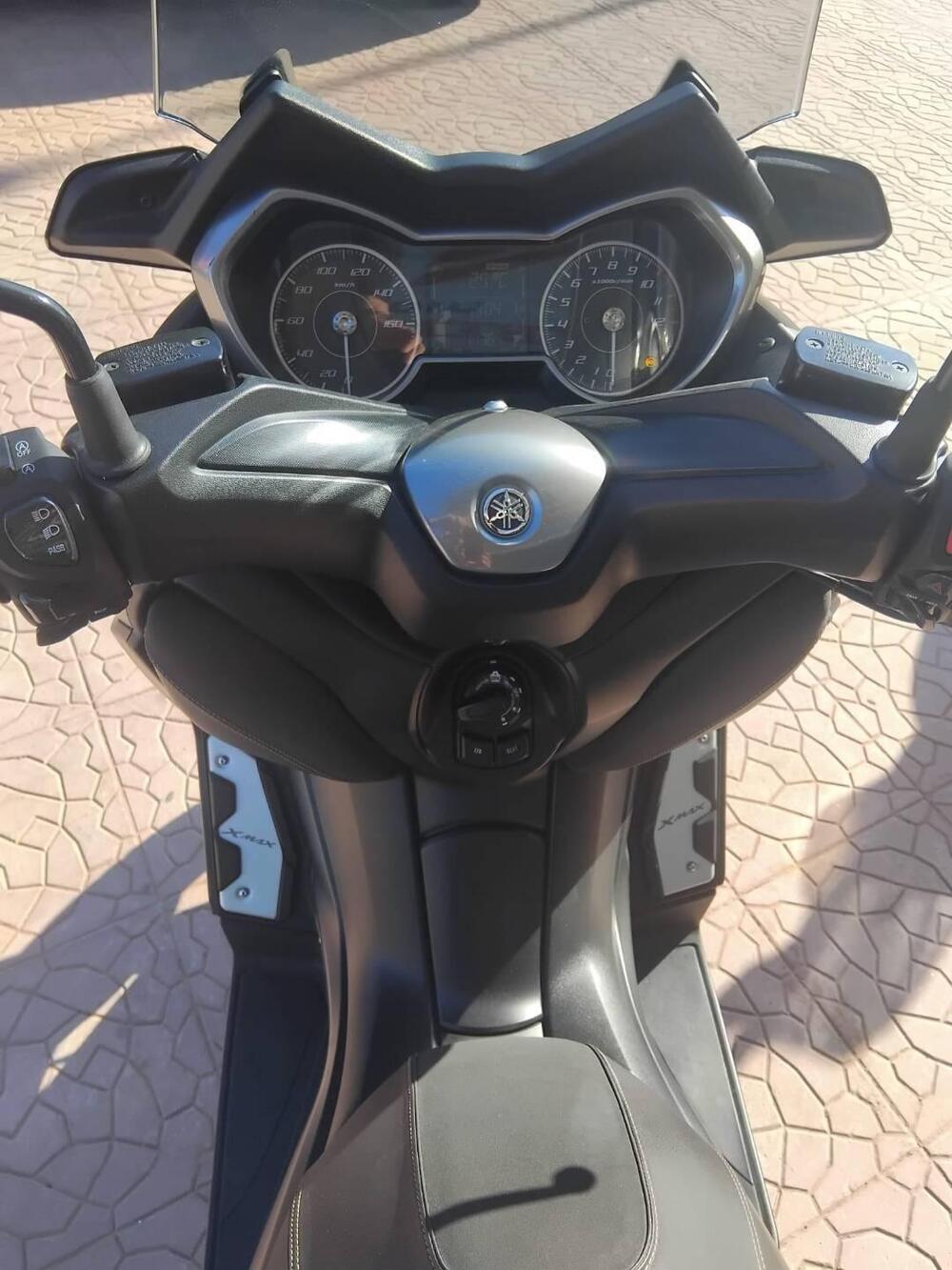 Yamaha X-Max 125 Tech Max (2021 - 24) (7)