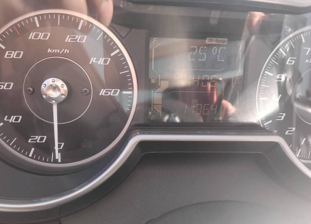 Yamaha X-Max 125 Tech Max (2021 - 24) (6)