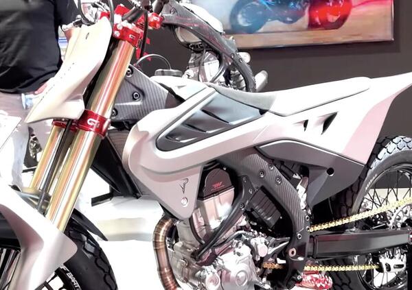 SYM ad EICMA 2025 presenta una moltitudine di novità e... non solo scooter [VIDEO]