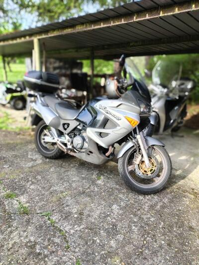 Honda Varadero 1000 (2003 - 11) usata