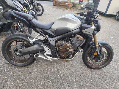 Honda CB 650 R E-Clutch (2024 - 25) usata