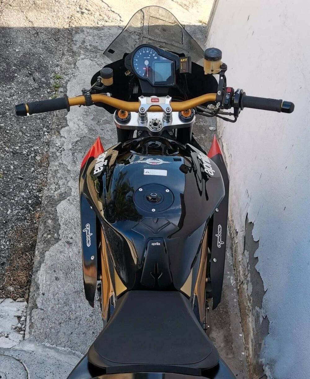 Aprilia Tuono 1000 R Factory (2004 - 05) (4)