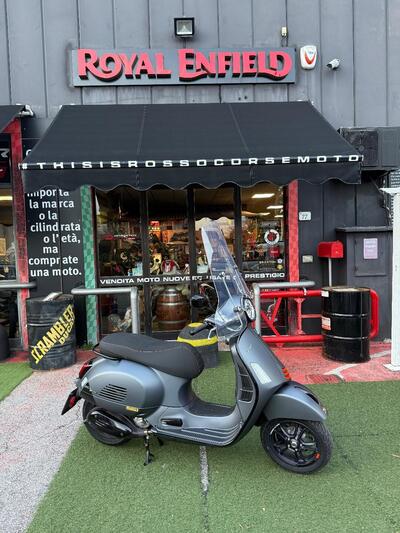 Vespa GTS 300 Super Sport (2023 - 24) usata