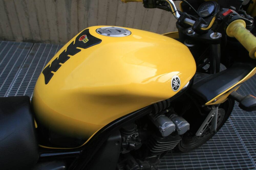 Yamaha FZS 600 Fazer (2002 - 03) (4)