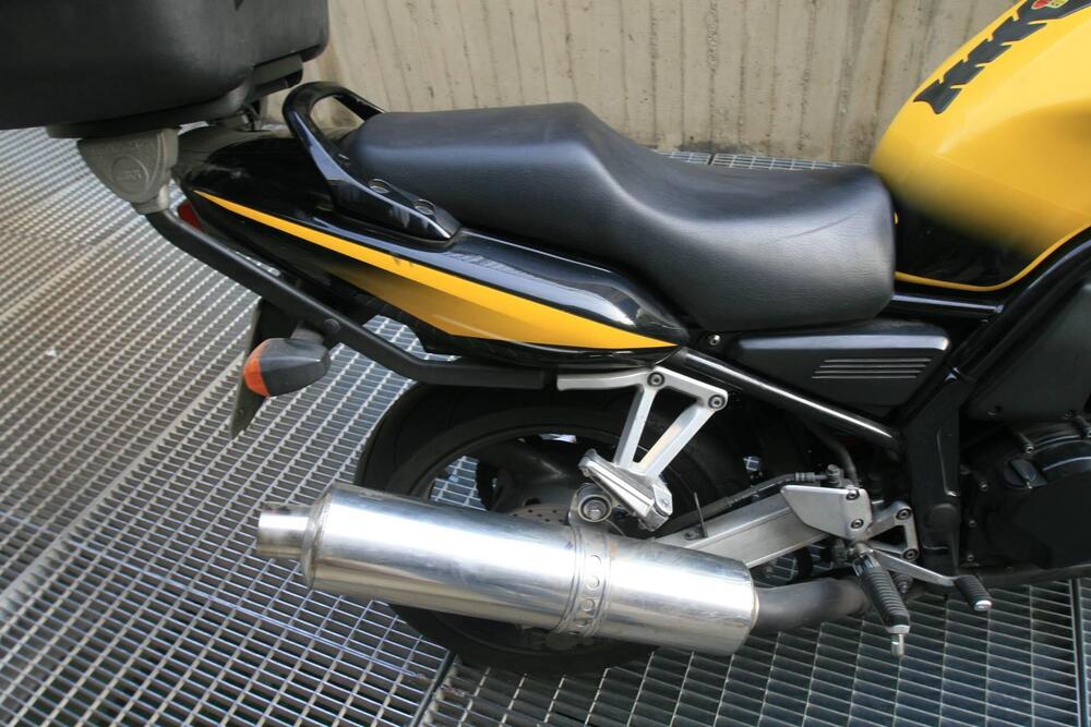Yamaha FZS 600 Fazer (2002 - 03) (6)