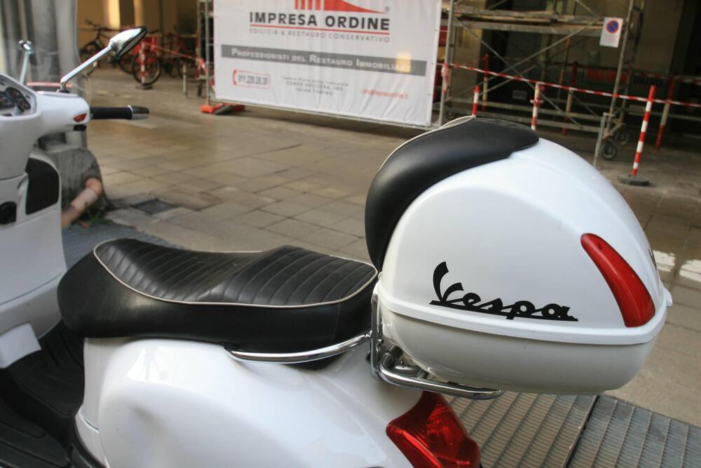 Vespa GTS 300 Super (2008 - 16) (6)
