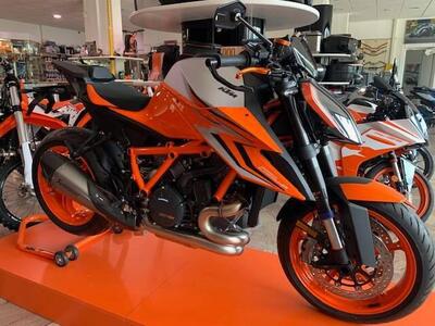 KTM 1290 Super Duke R EVO (2022 - 23) nuova