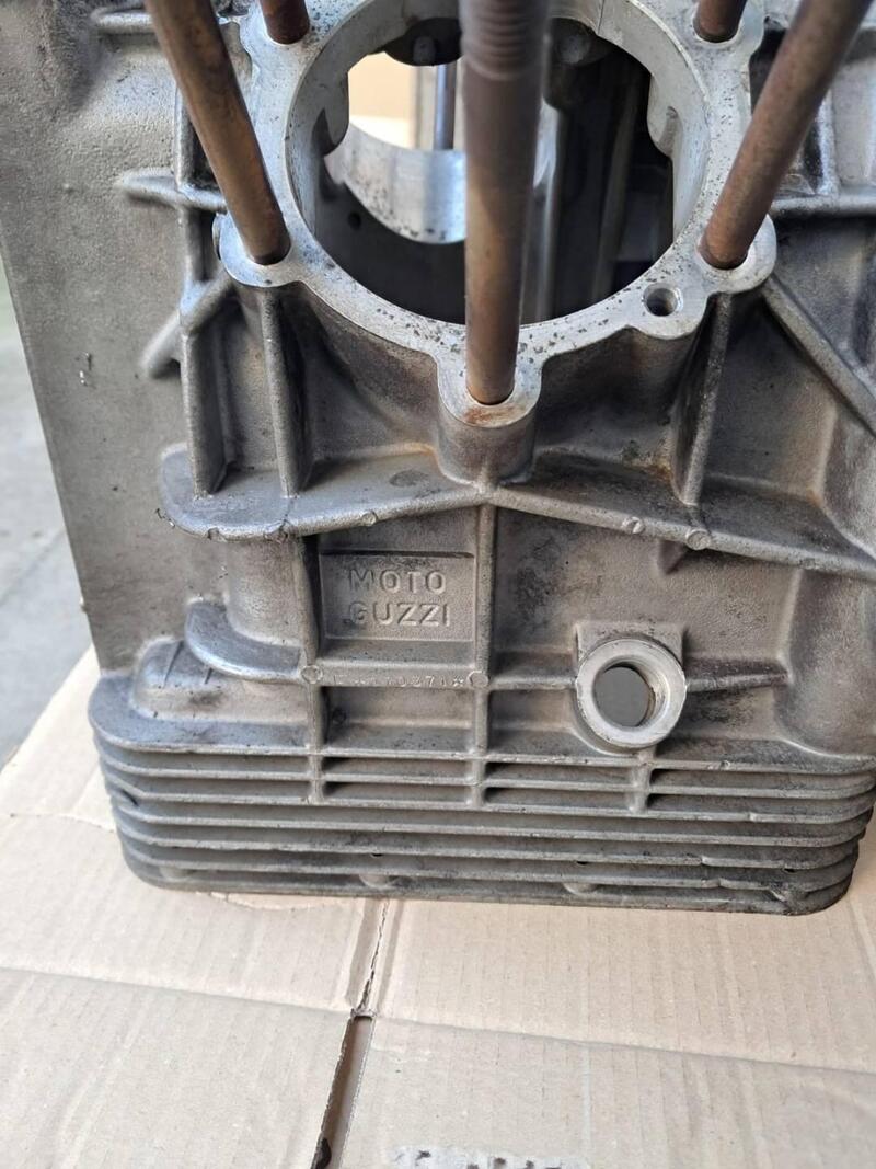 LE MANS 1 basamento motore VE- Moto Guzzi (3)