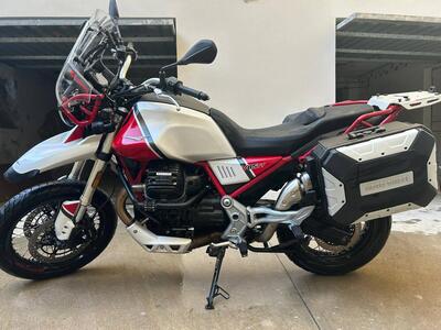 Moto Guzzi V85 TT Evocative Graphics (2021 - 23) usata