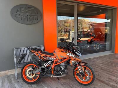 KTM 390 Duke (2024 - 26) usata