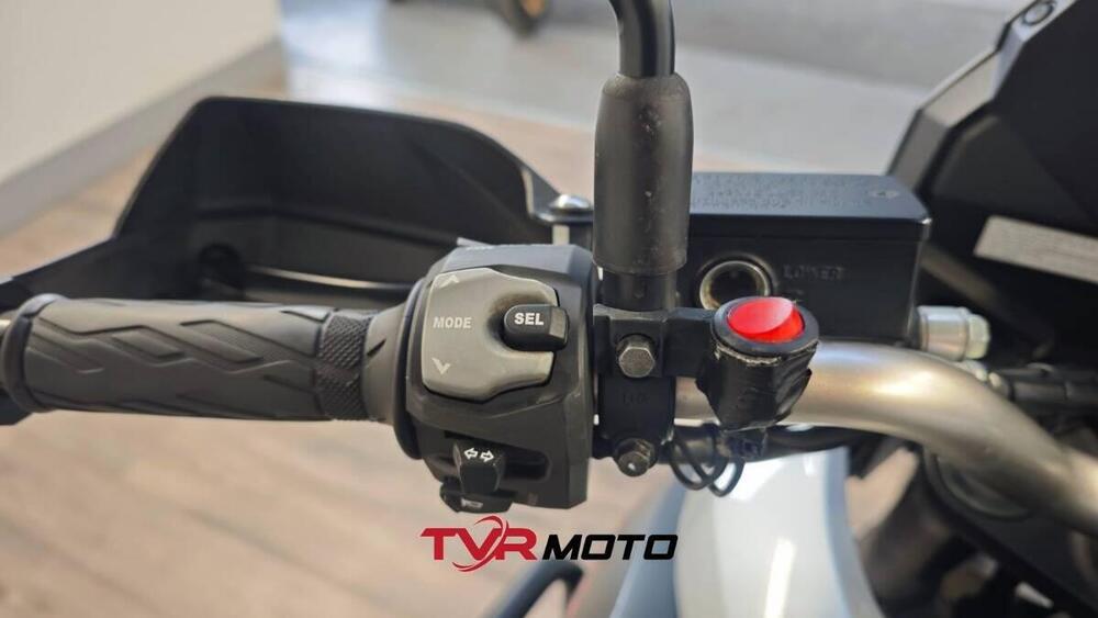 Suzuki V-Strom 1000XT (2017 - 20) (7)