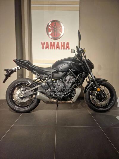Yamaha MT-07 (2021 - 24) usata