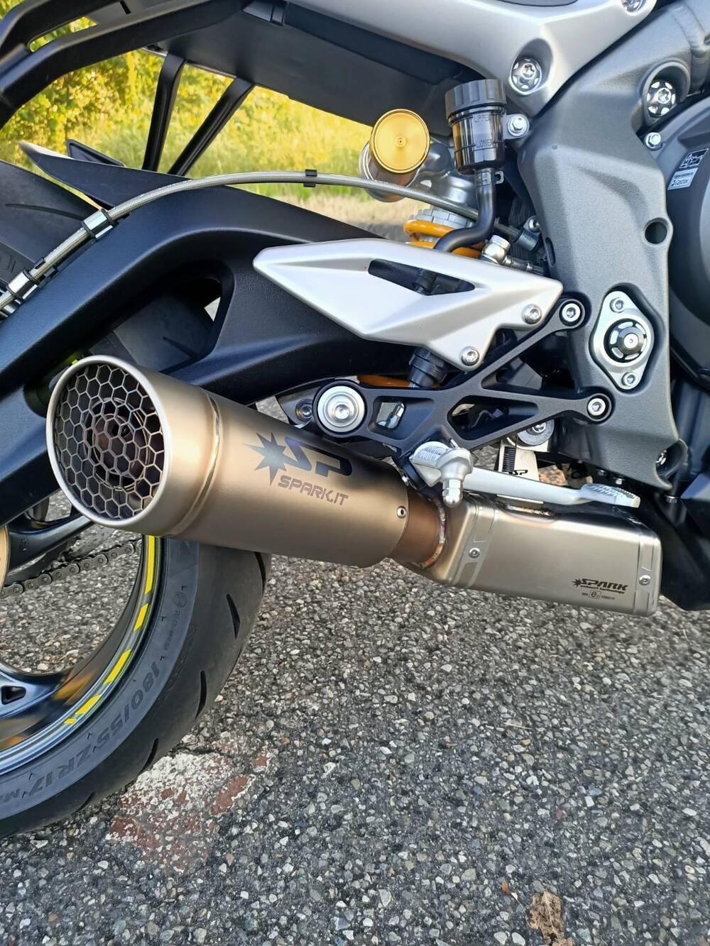 Triumph Street Triple RS (2020 - 22) (6)